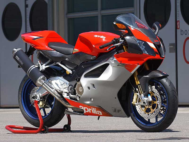 Aprilia-RSV-1000R-Mille